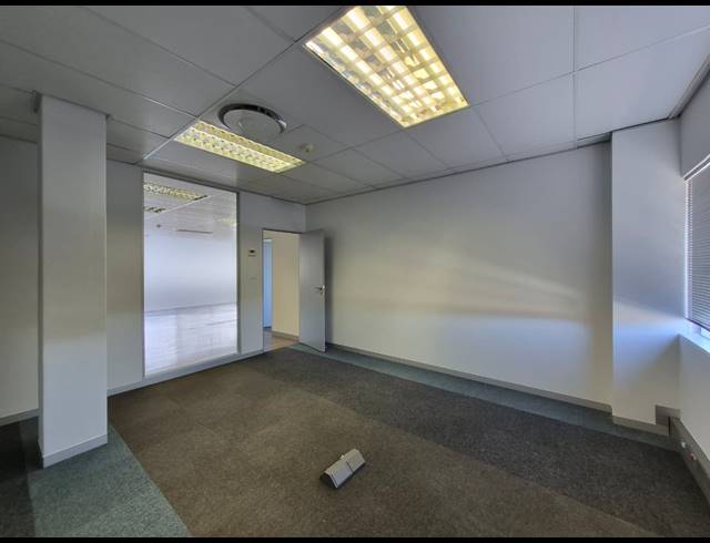 935M² OFFICE TO LET IN ILLOVO